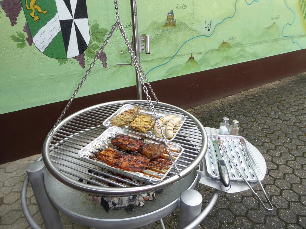 Ferienwohnungen Im Moseltal Löf エクステリア 写真