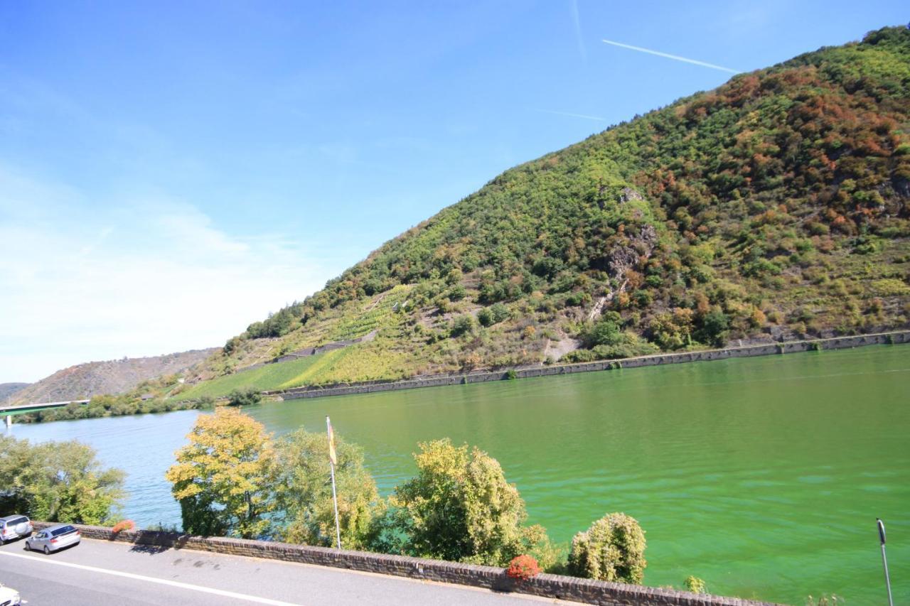 Ferienwohnungen Im Moseltal Löf エクステリア 写真